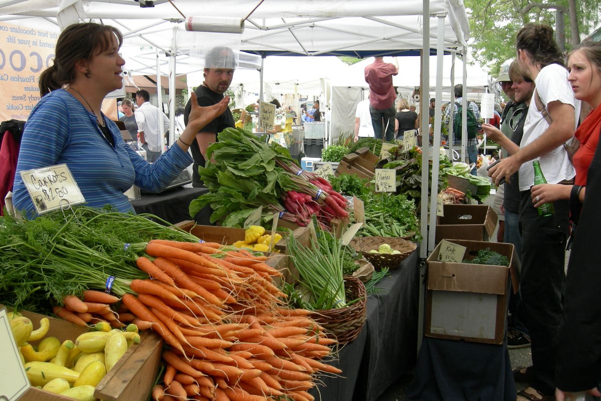 A Seasonal Produce Calendar for US Home Cooks
